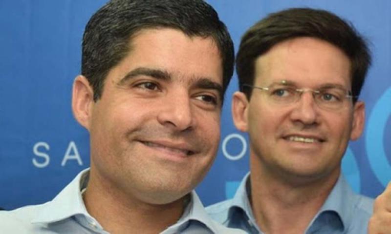 João Roma transfere quase todos os votos que teve no primeiro turno para ACM Neto