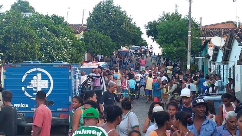 Primas de 2 e 12 anos morrem após serem atropeladas por carro na Bahia; outra criança de 5 anos ficou ferida