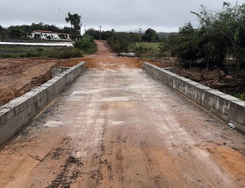 Parceria Entre Ituaçu e Barra da Estiva Restaura Conexão Crucial com Nova Ponte do Rio do Morro