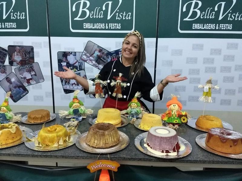 Bella Vista Embalagens promove curso de Caseirinhos com a instrutora Madja Sotero