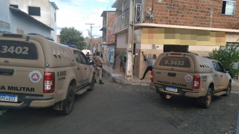 Homem é detido suspeito de tráfico de drogas em Brumado