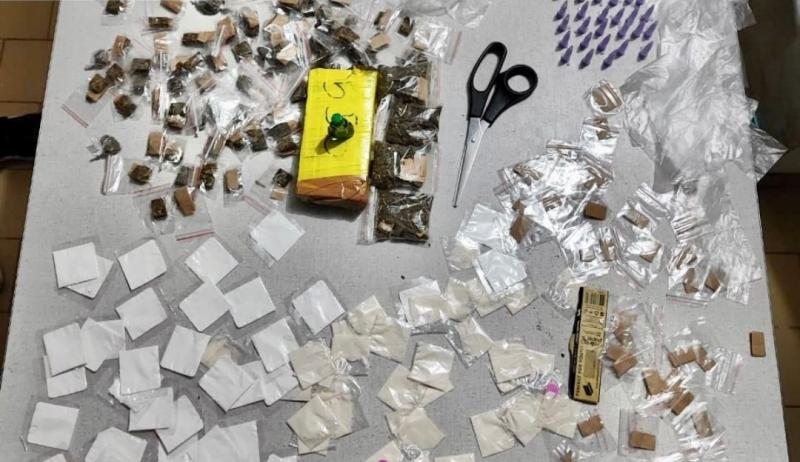 Casal é preso acusado de tráfico de drogas em Macaúbas