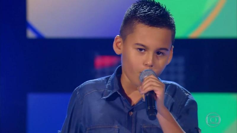 Maetinguense dá show no The Voice Kids e é selecionado nas audições às cegas