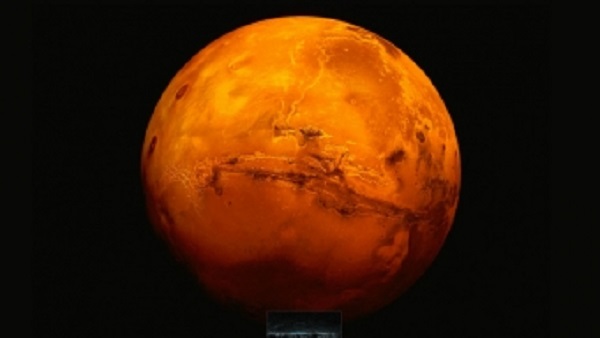 Marte mais brilhante e eclipse poderão ser vistos nesta sexta