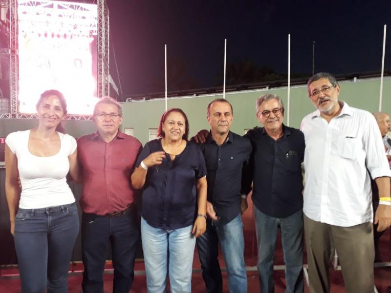 Multidão recebe Lula e lideranças de todo o mundo em ato pela Democracia no FSM