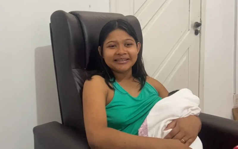 Bahia: Jovem vai ao médico com dores nas costas e descobre estar em trabalho de parto