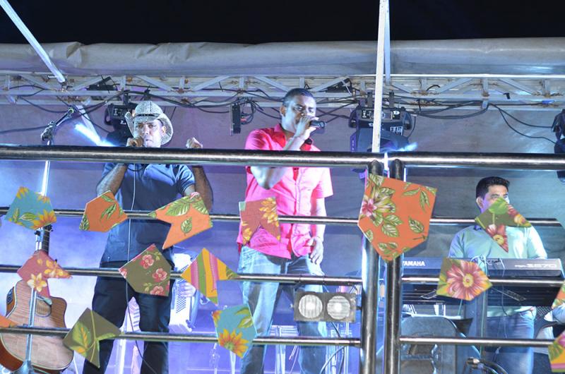 PREFEITURA DE ARACATU REALIZA PRIMEIRA NOITE DO SÃO PEDRO NO GERERÊ