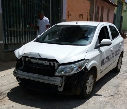 Acidente é registrado na Av. Coronel Tibério Meira em Brumado