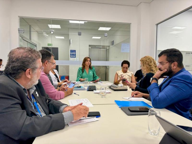 Governo do estado mobiliza municípios no combate à dengue