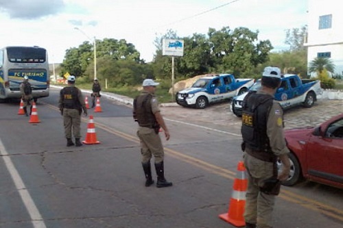 Bahia: PRE intensifica policiamento nas estradas durante o São João