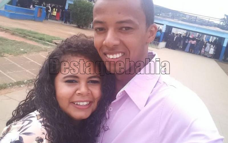 Homem mata a ex-esposa a golpes de faca em Maetinga