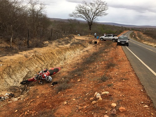 Maetinguense fica gravemente ferido após sofrer acidente de moto na BA-623