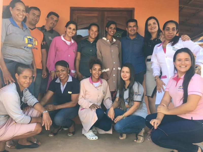 Guajeru: Administração realiza reuniões de avaliação com equipes das USFs e entrega de uniformes