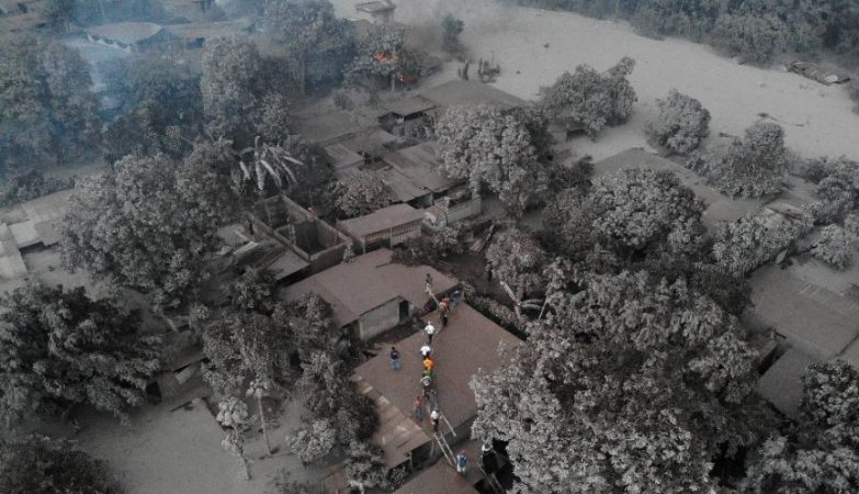 Erupção do Vulcão de Fogo deixa 25 mortos na Guatemala