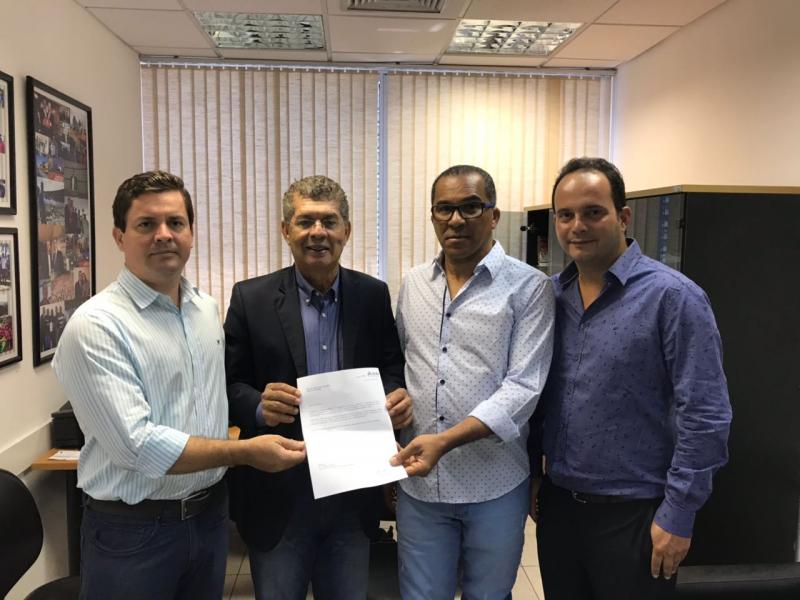 Ex-prefeito Neto e o deputado Zé Raimundo solicitam melhorias no Colégio Estadual de Igaporã