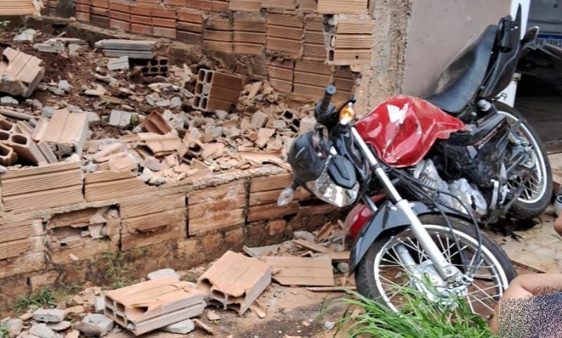 Mulheres ficam feridas após acidente em Brumado; condutor do veículo fugiu sem prestar socorro