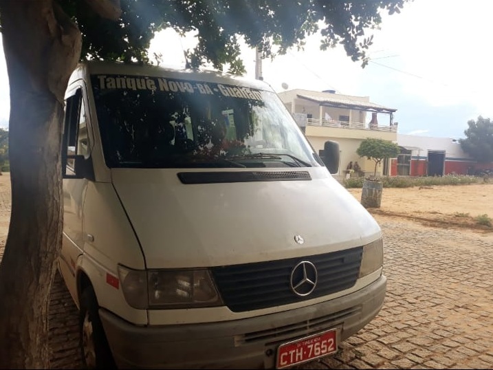 Lagoa Real: Van é roubada durante a madrugada e proprietário busca por informações