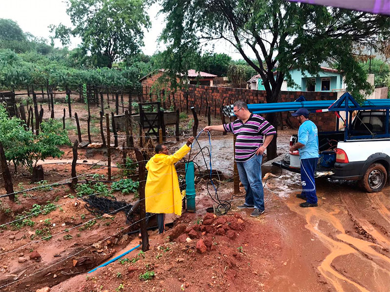 Comunidade de Samambaia comemora instalação de bomba de poço artesiano
