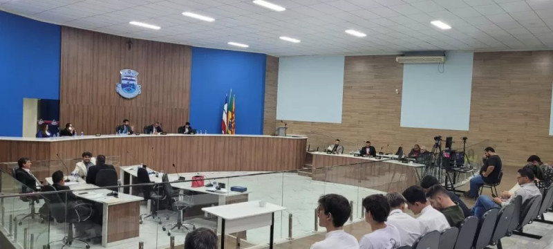 Na 39º Sessão Ordinária da Câmara de Vereadores de Brumado, vereadores aprovaram diferentes textos apresentados