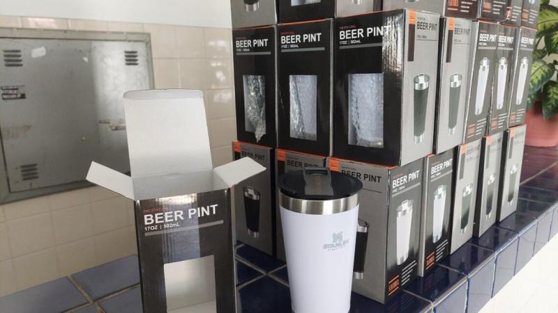 Polícia Militar apreende copos falsificados durante abordagem na rodoviária de Brumado