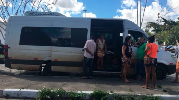 BR-116: homem é preso após matar garoto de 13 anos a facadas e deixar outras três pessoas feridas durante surto em van