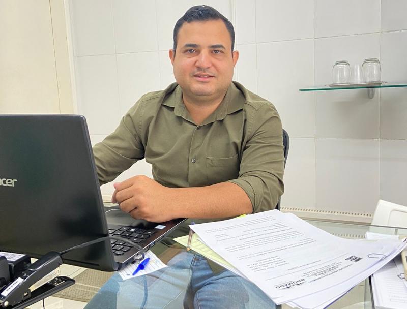 Secretário de Administração de Brumado convoca aprovados em concurso público para tomar posse