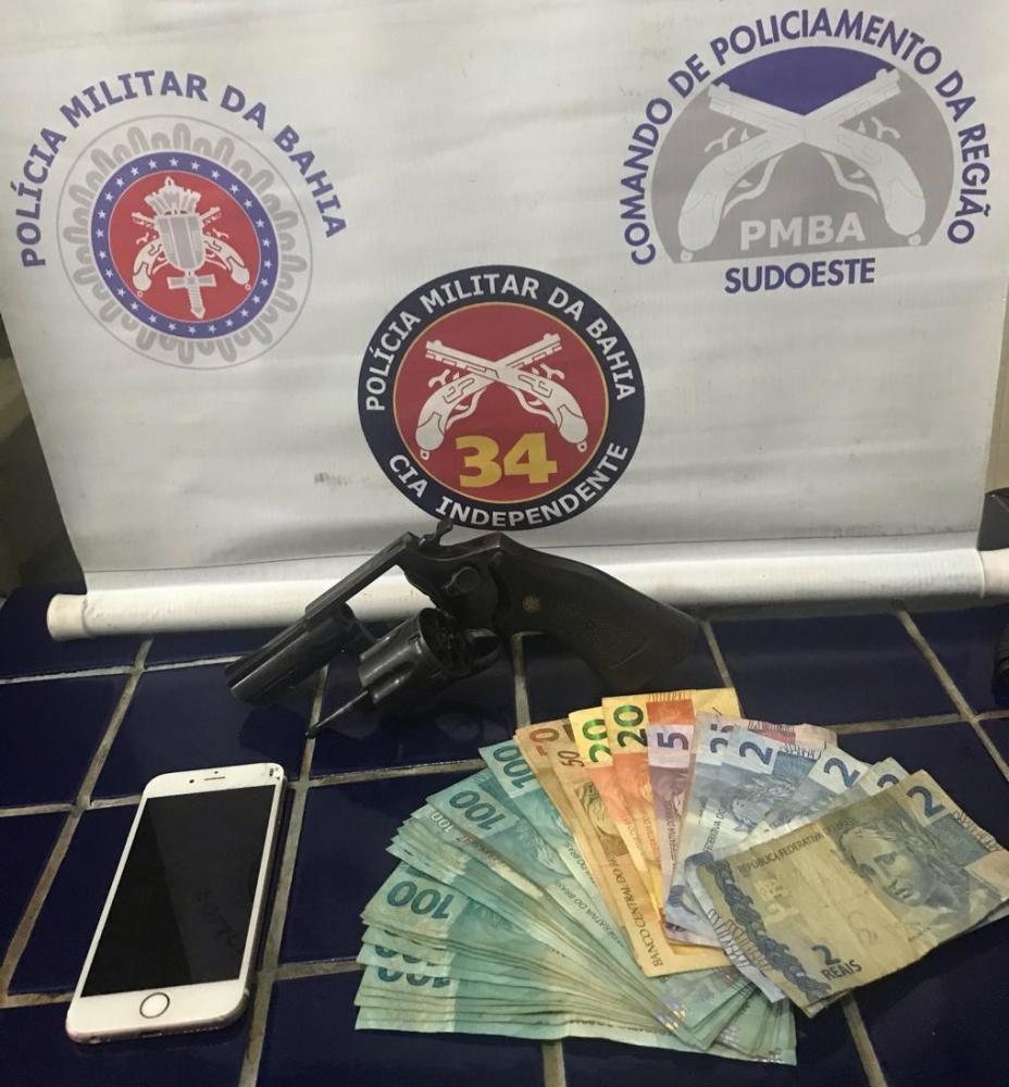 Brumado: Polícia Militar detém homem por porte ilegal de arma de fogo