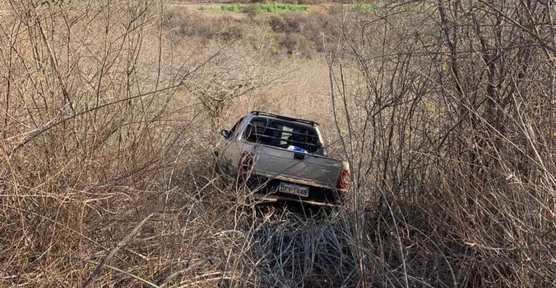 Polícia militar recupera veículo roubado em Aracatu 