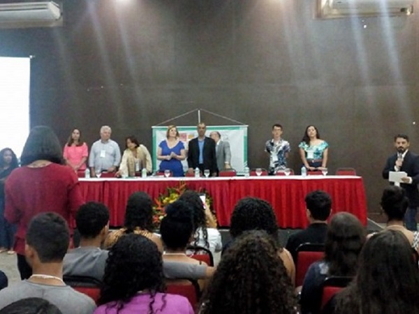 Jovem representa município de Aracatu na X Conferência Estadual dos Direitos da Criança e do Adolescente