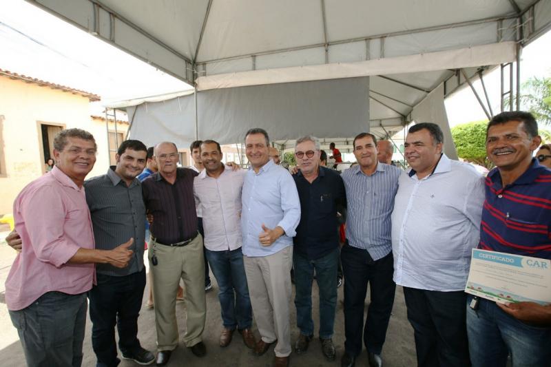 Em companhia dos deputados Waldenor e Zé Raimundo, lideranças petistas de Brumado recepcionam Rui Costa em Livramento