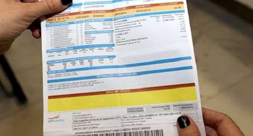 Conta de luz: Aneel eleva cobrança máxima da bandeira tarifária de R$ 3,50 para R$ 5 a cada 100 kWh