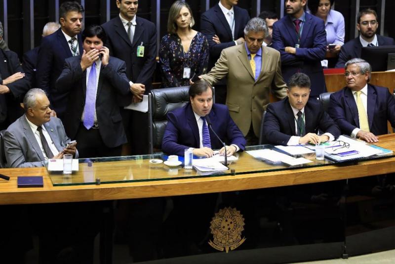 Câmara aprova decreto de intervenção federal na segurança do Rio