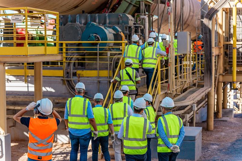 Brasil atrai atenção internacional como hub global de magnesita