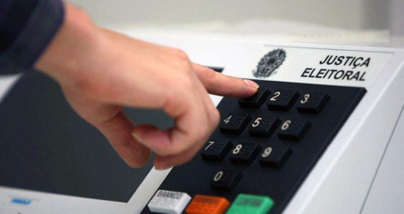 Eleições municipais: saiba onde votar e se o título de eleitor está regular