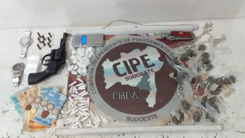 Homem morre em confronto com a Cipe Sudoeste após ostentar armas em Anagé