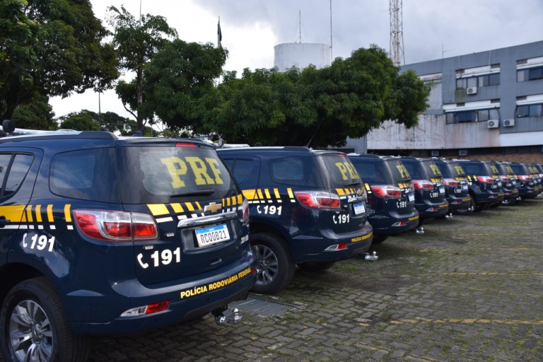 PRF na Bahia recebe novas viaturas operacionais blindadas