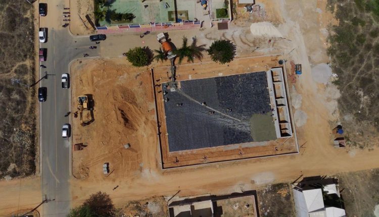 Obras de ampliação na creche São Pedro e construção de quadras poliesportiva seguem em ritmo acelerado em Aracatu