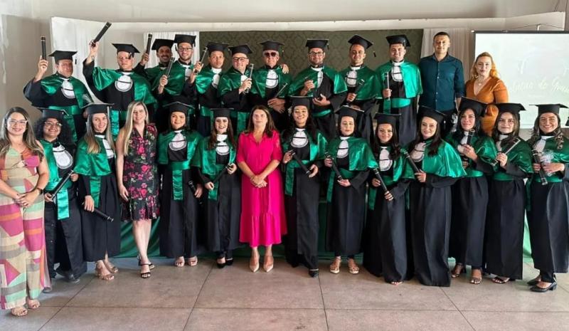 Prefeitura de Aracatu celebra formatura da primeira turma de técnicos de saúde 