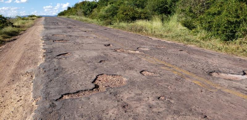 Secretário afirma que reconstrução da BA-142 será já tem recurso e será iniciada no segundo semestre de 2019