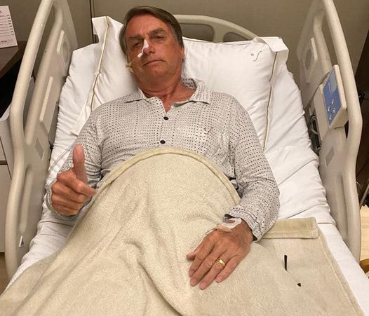 Presidente Jair Bolsonaro passa mal e está hospitalizado