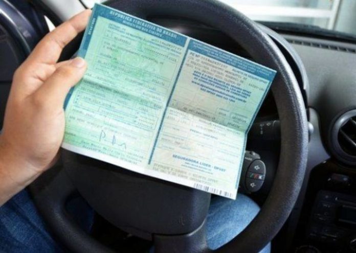 Documentos antigos de veículos adquiridos até 2020 continuam valendo, esclarece Detran-BA