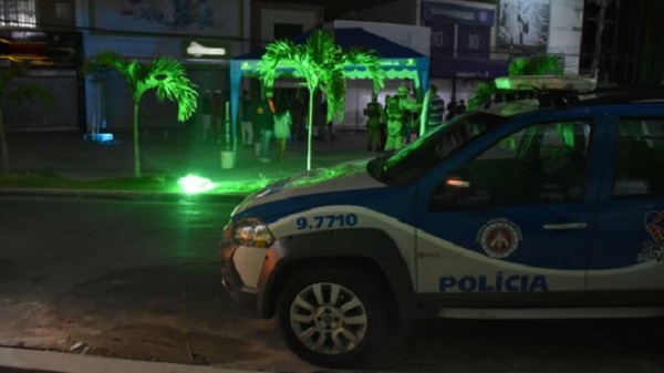 Adolescente é morto a tiros e outro é baleado durante evento em praça de Conquista