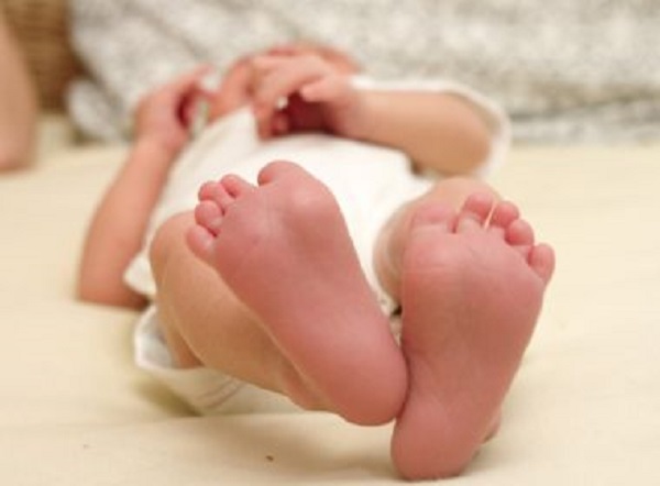 Candeias: Casal é preso após estuprar e espancar filha de cinco meses