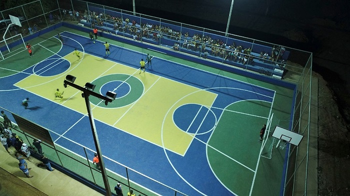 Brumado: Inauguração da quadra poliesportiva do Bairro Cidade das Esmeraldas marca evolução da área esportiva
