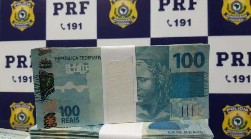 Homem é preso com mais de R$ 230 mil em notas falsas em Jequié e diz que repassaria dinheiro no carnaval