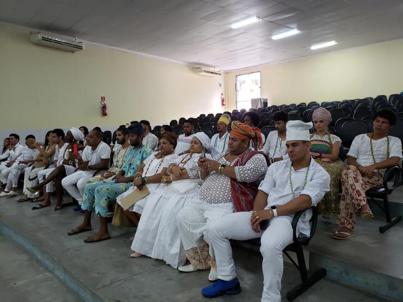 Projeto de Lei para construção de monumento em alusão ao Candomblé em Brumado é considerado inconstitucional e é tirado de pauta