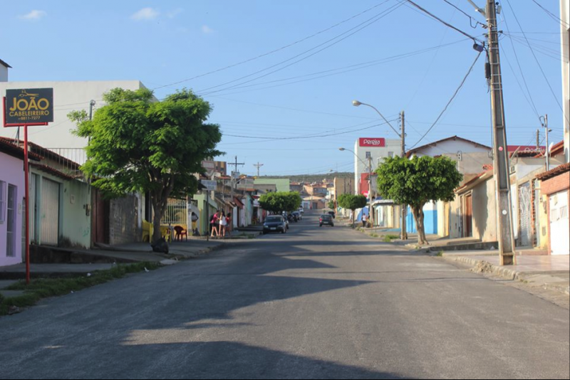 Recém-nascido é abandonado ainda com cordão umbilical em Vitória da Conquista