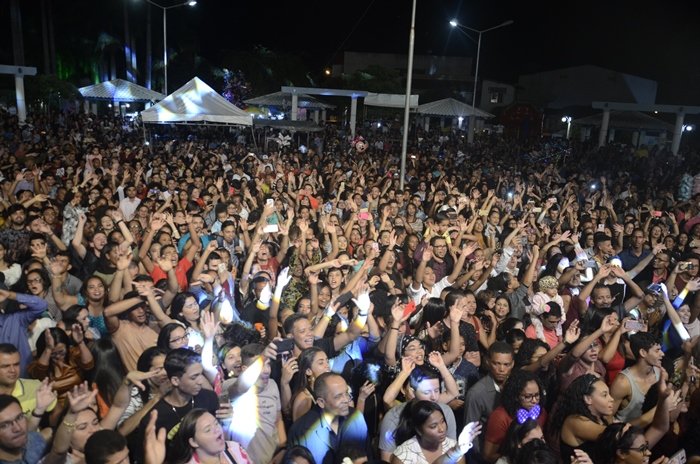 Dia dos Evangélicos atrai grande público e encerra comemorações do aniversário de Brumado; veja as fotos