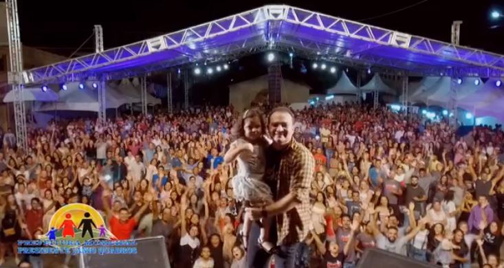 Com a participação de Davi Sacer, 3ª Cruzada Evangélica de Jânio Quadros atrai grande público
