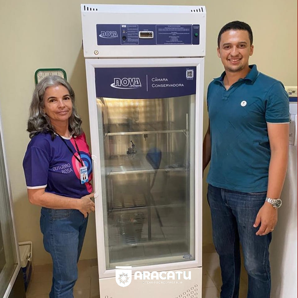 Prefeitura de Aracatu renova refrigeradores da rede de frios na secretaria de saúde